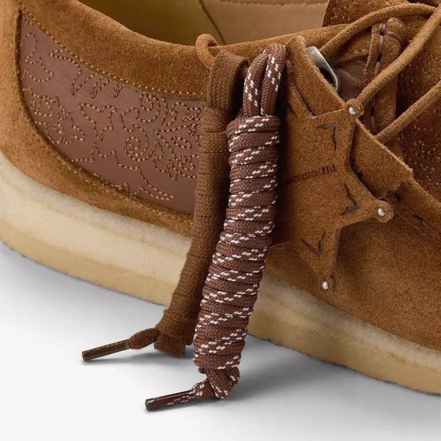 Andersson Bell X Wallabee Ricamo color cuoio Andersson Bell X Wallabee Ricamo color cuoio