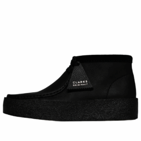 Clarks x Vandy The Pink Skeleton Wallabee V2 in pelle verniciata “Nero” 26163169