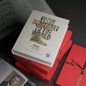 Dal Somerset al mondo: clarks, un libro di storia visiva 1825–2025