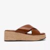 Mule da donna Tessiah 2 con zeppe in pelle color cuoio Mule da donna Tessiah 2 con zeppe in pelle color cuoio