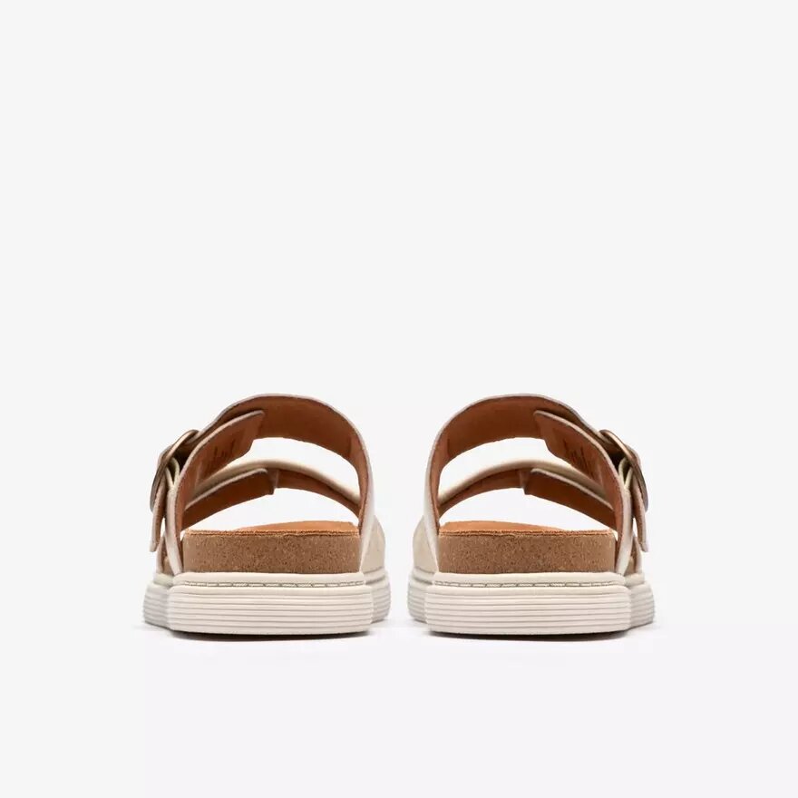 Sandali bassi da donna Arwell Step in pelle color crema Sandali bassi da donna Arwell Step in pelle color crema