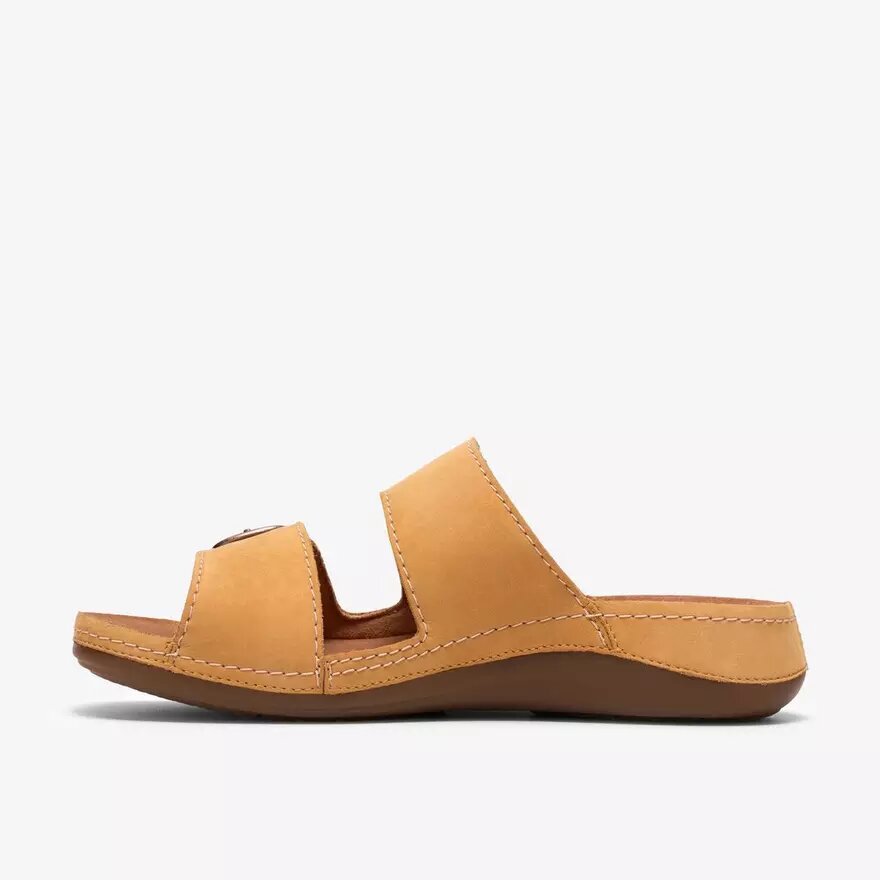 Sandali bassi da donna Cecily Step in nabuk color ocra chiaro Sandali bassi da donna Cecily Step in nabuk color ocra chiaro