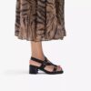 Sandali con tacco in pelle nera Jaylan Sol da donna