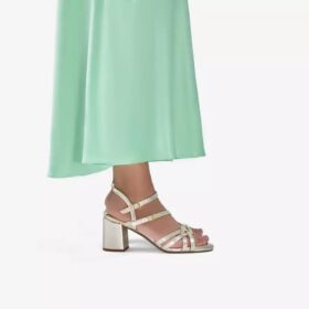 Sandali da donna Ezoria con listini color oro tenue