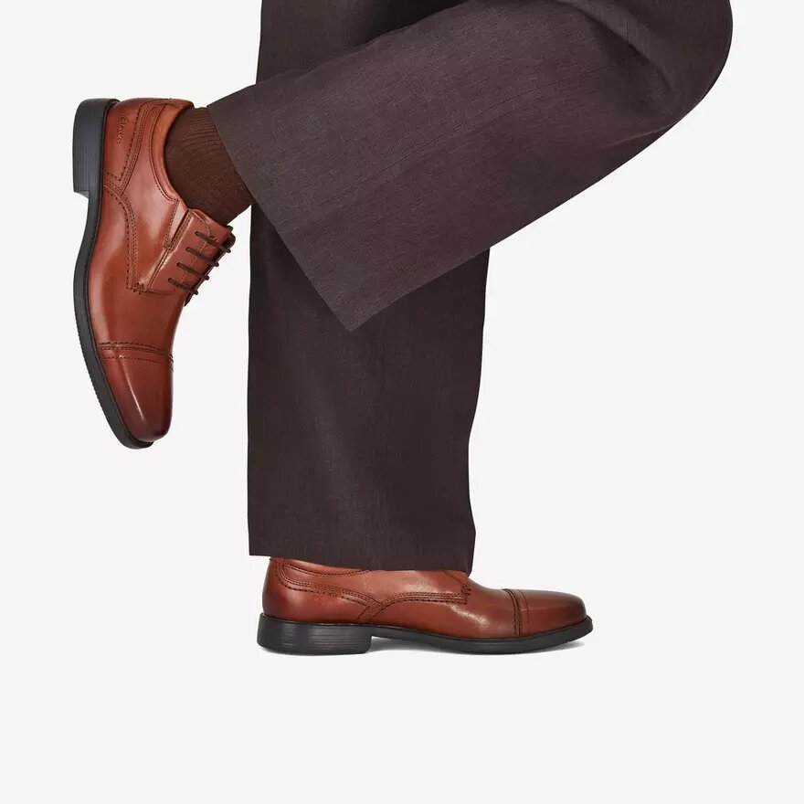 Scarpa Oxford Dresslite Cap da uomo in pelle marrone chiaro Scarpa Oxford Dresslite Cap da uomo in pelle marrone chiaro