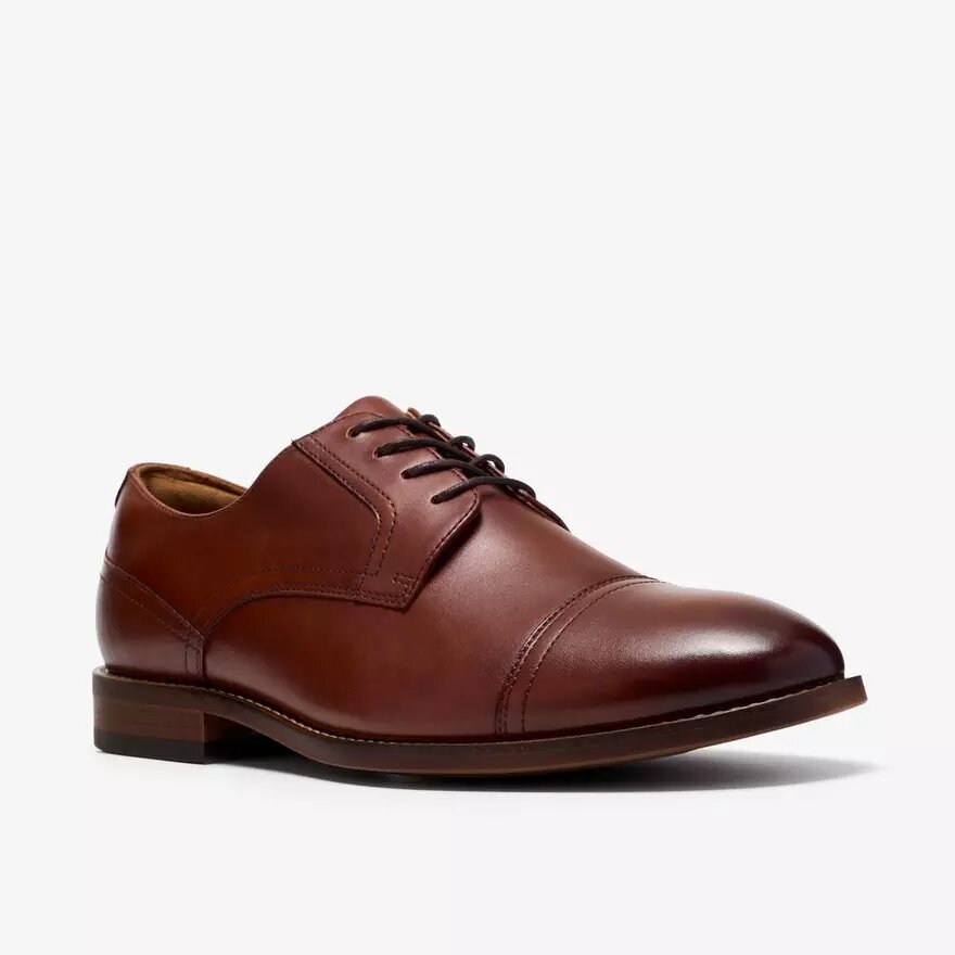 Scarpe brogue da uomo Bowburn Cap in pelle marrone chiaro Scarpe brogue da uomo Bowburn Cap in pelle marrone chiaro