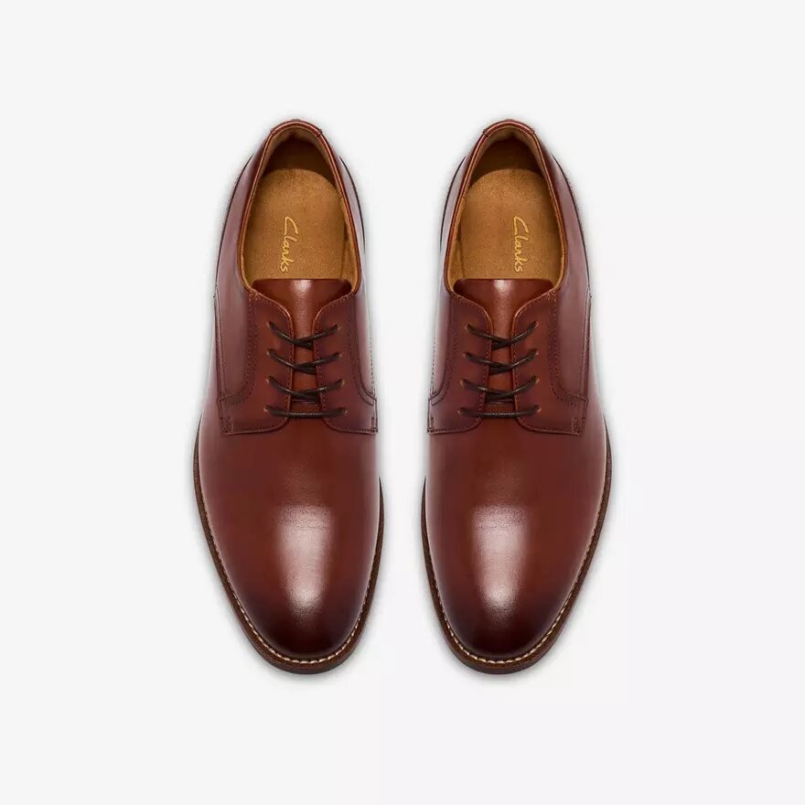 Scarpe brogue da uomo Bowburn in pelle marrone chiaro con lacci Scarpe brogue da uomo Bowburn in pelle marrone chiaro con lacci