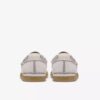 Scarpe da barca da donna Godney Boat in pelle martellata bianca Scarpe da barca da donna Godney Boat in pelle martellata bianca