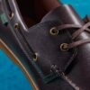 Scarpe da barca da uomo Charmouth Lace in pelle marrone