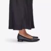Scarpe da donna Natalyn in pelle nera scura Slip-on senza lacci Scarpe da donna Natalyn in pelle nera scura Slip-on senza lacci