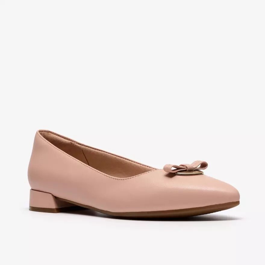 Scarpe da donna Natalyn Trim in pelle rosa chiaro Slip-on senza lacci Scarpe da donna Natalyn Trim in pelle rosa chiaro Slip-on senza lacci