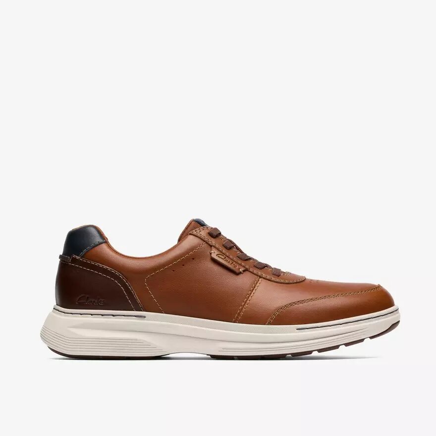 Scarpe da uomo Craftwell con lacci in pelle marrone chiaro Scarpe da uomo Craftwell con lacci in pelle marrone chiaro