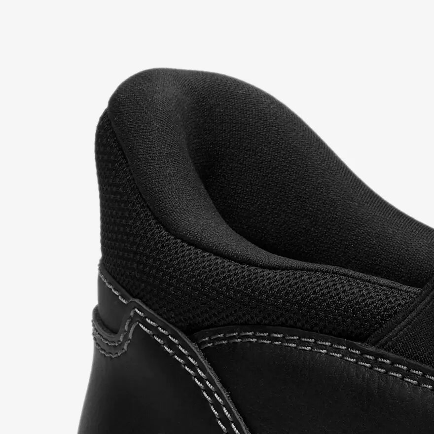 Scarpe da uomo Craftwell Step nere in pelle scamosciata, senza lacci Scarpe da uomo Craftwell Step nere in pelle scamosciata, senza lacci