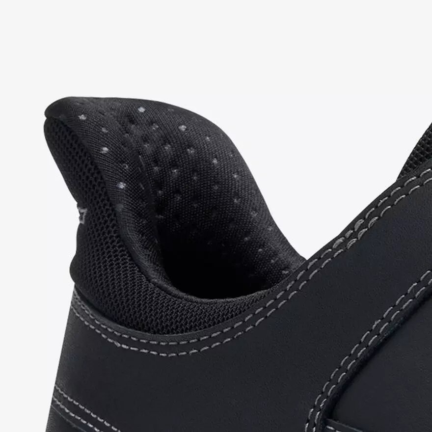 Scarpe da uomo Mullan Easy in pelle nera Scarpe da uomo Mullan Easy in pelle nera