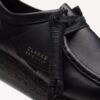 Scarpe da uomo Wallabee™ in pelle nera Scarpe da uomo Wallabee™ in pelle nera
