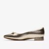Scarpe slip-on da donna Natalyn Trim in oro metallizzato | Clark Scarpe slip-on da donna Natalyn Trim in oro metallizzato | Clark