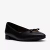 Scarpe slip-on da donna Natalyn Trim in pelle nera Scarpe slip-on da donna Natalyn Trim in pelle nera