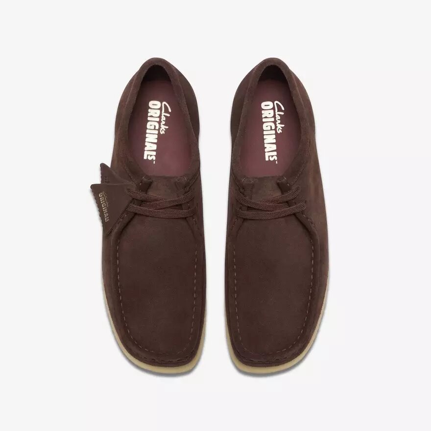 Scarpe Wallabee™ da uomo in pelle scamosciata marrone scuro Scarpe Wallabee™ da uomo in pelle scamosciata marrone scuro