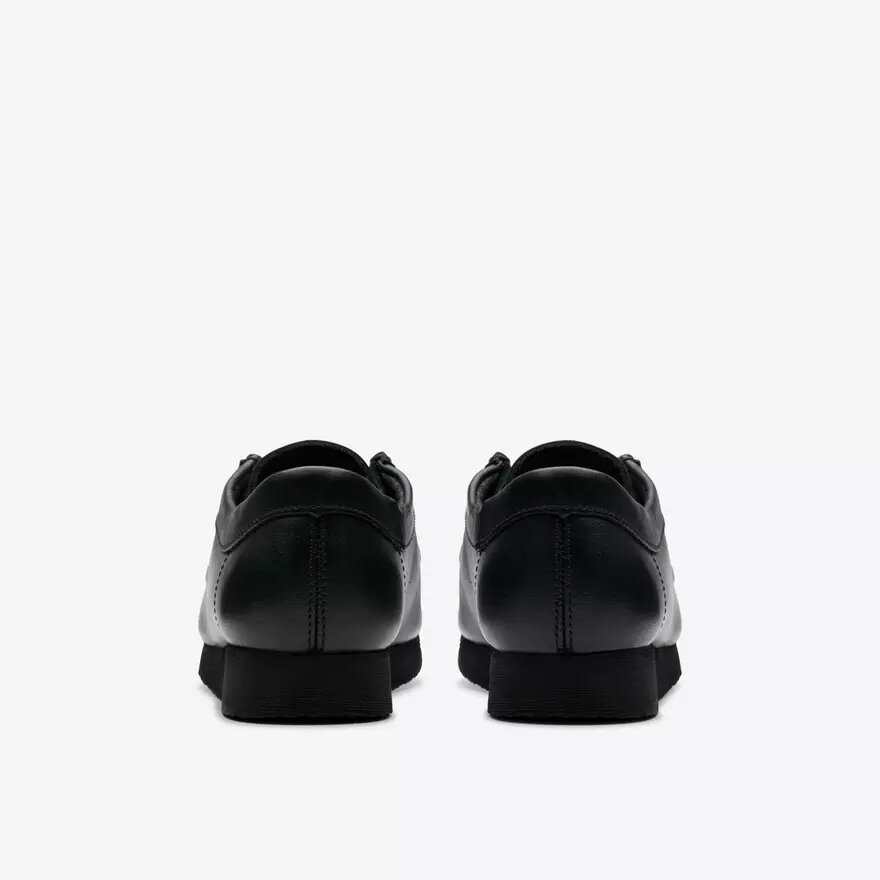 Scarpe Wallabee™ per bambini più grandi in pelle nera Scarpe Wallabee™ per bambini più grandi in pelle nera