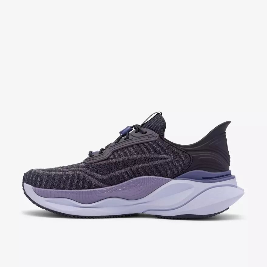Sneakers da donna Pace Rise in combinazione di materiali neri Sneakers da donna Pace Rise in combinazione di materiali neri