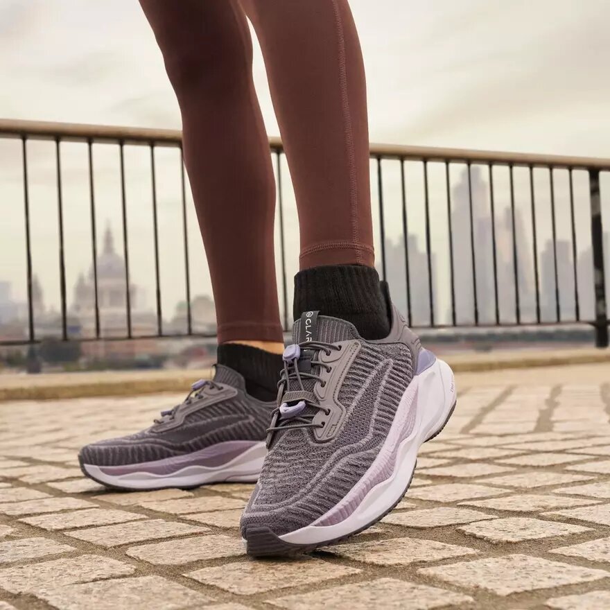 Sneakers da donna Pace Rise in combinazione di materiali neri Sneakers da donna Pace Rise in combinazione di materiali neri