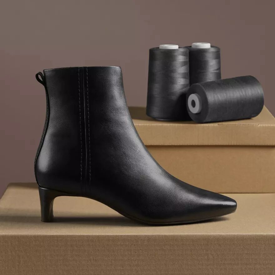 Stivaletti da donna Edina Up in pelle nera Stivaletti da donna Edina Up in pelle nera
