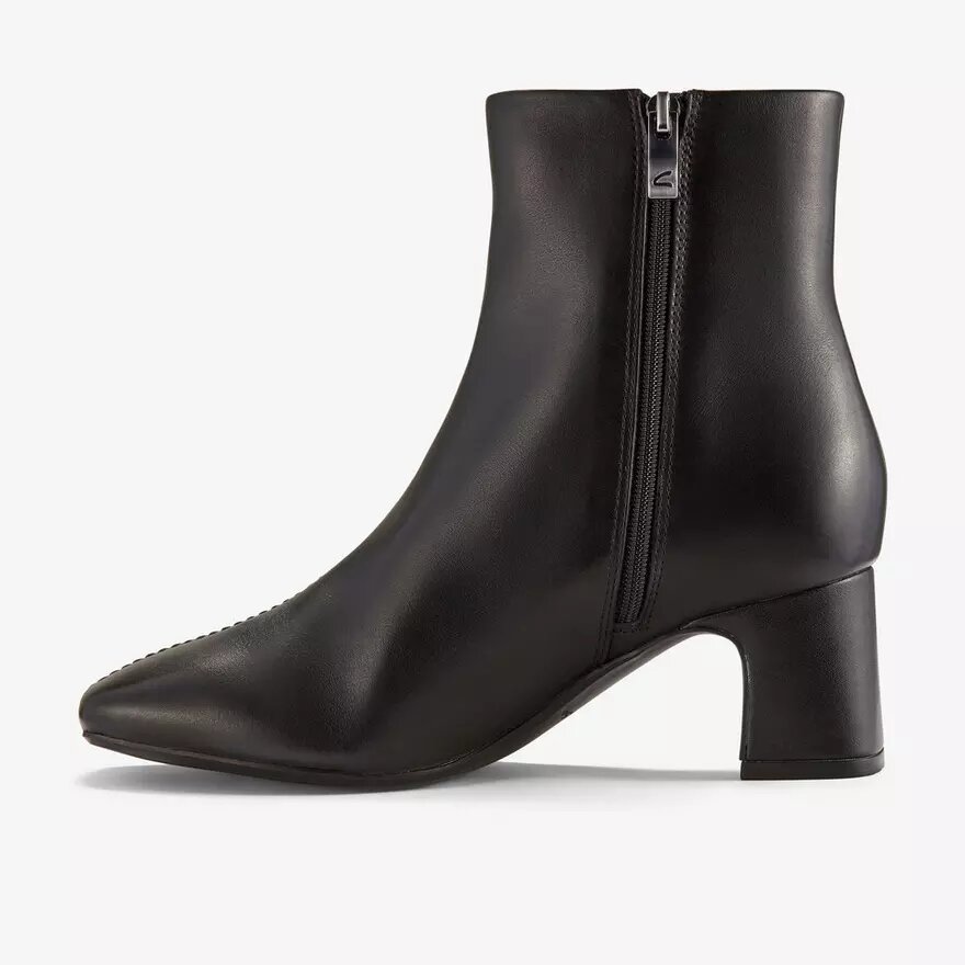Stivaletti da donna Fernie Zip in pelle nera Stivaletti da donna Fernie Zip in pelle nera