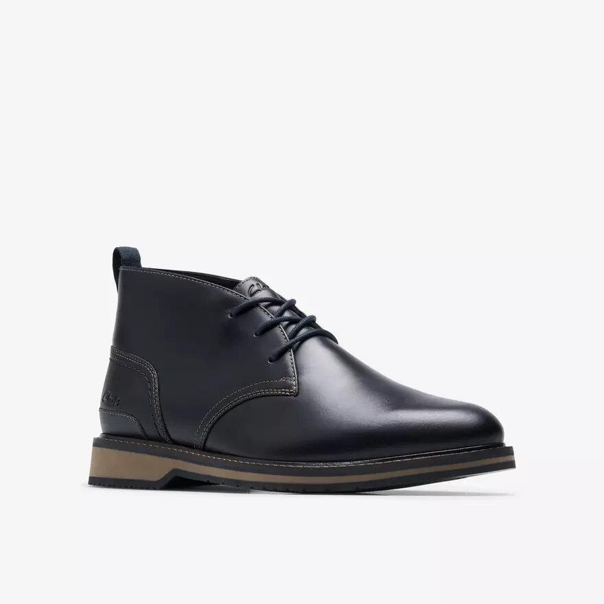 Stivaletti da uomo Monahan Chukka in pelle liscia nera Stivaletti da uomo Monahan Chukka in pelle liscia nera