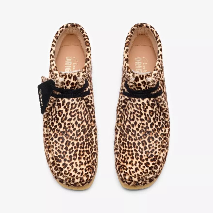 Stivali Wallabee da donna con stampa leopardata Stivali Wallabee da donna con stampa leopardata