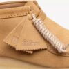 Stivali Wallabee da donna in pelle scamosciata color cuoio Stivali Wallabee da donna in pelle scamosciata color cuoio