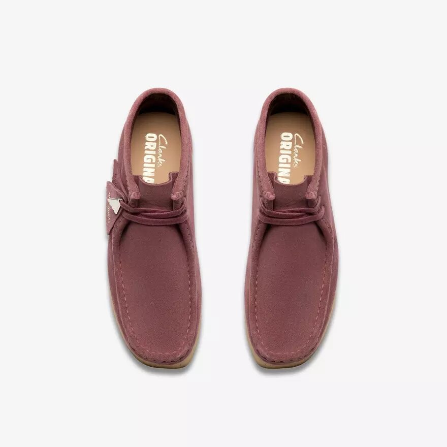 Stivali Wallabee da donna. Pelle scamosciata marrone rosato Stivali Wallabee da donna. Pelle scamosciata marrone rosato
