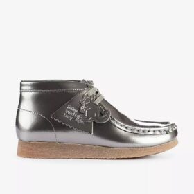 Stivali Wallabee da ragazzo Wallabees in vernice argentata per bambini più grandi