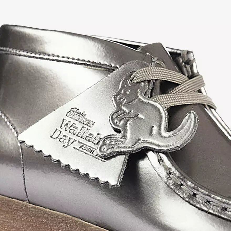 Stivali Wallabee da ragazzo Wallabees in vernice argentata per bambini più grandi Stivali Wallabee da ragazzo Wallabees in vernice argentata per bambini più grandi
