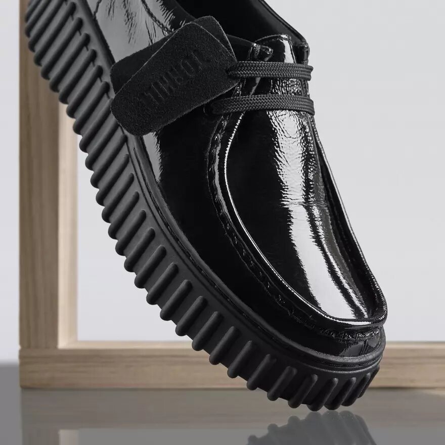 Torhill Bee Wallabee da donna in vernice nera Torhill Bee Wallabee da donna in vernice nera