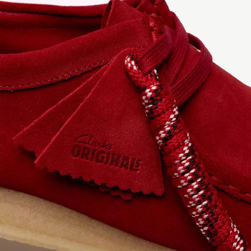 Wallabee da uomo in pelle scamosciata rosso intenso Wallabee da uomo in pelle scamosciata rosso intenso