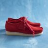 Wallabee da uomo in pelle scamosciata rosso intenso Wallabee da uomo in pelle scamosciata rosso intenso